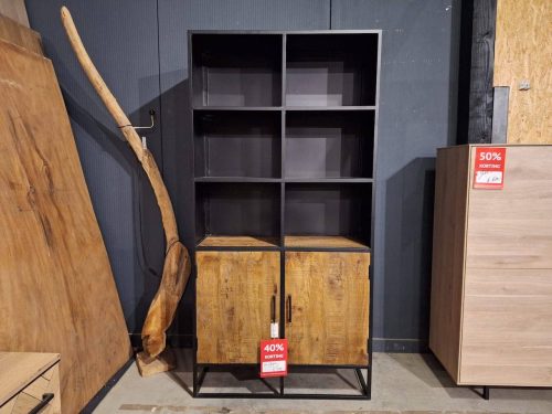 Opbergkast in zwart/hout