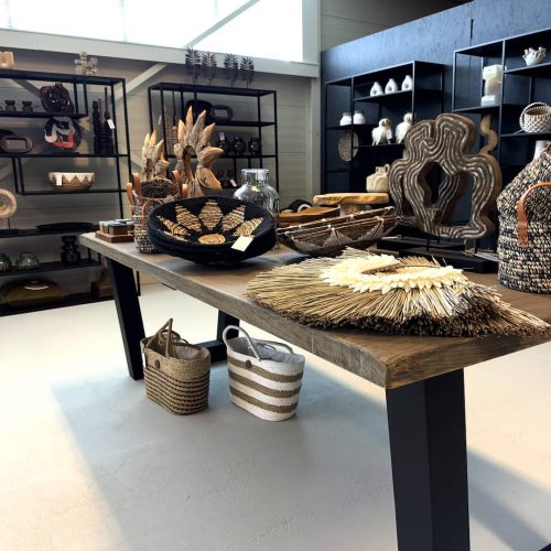 Accessoires, bijzettafels en kunstplanten *OPRUIMING*