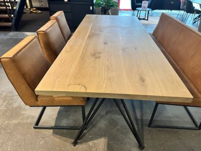 Massief eiken eettafel inclusief Y poten *SHOWMODEL*