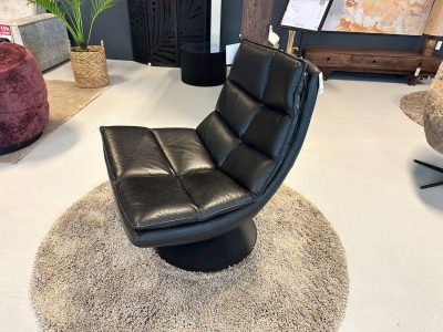 Lederen fauteuil, zwart *SHOWMODEL*