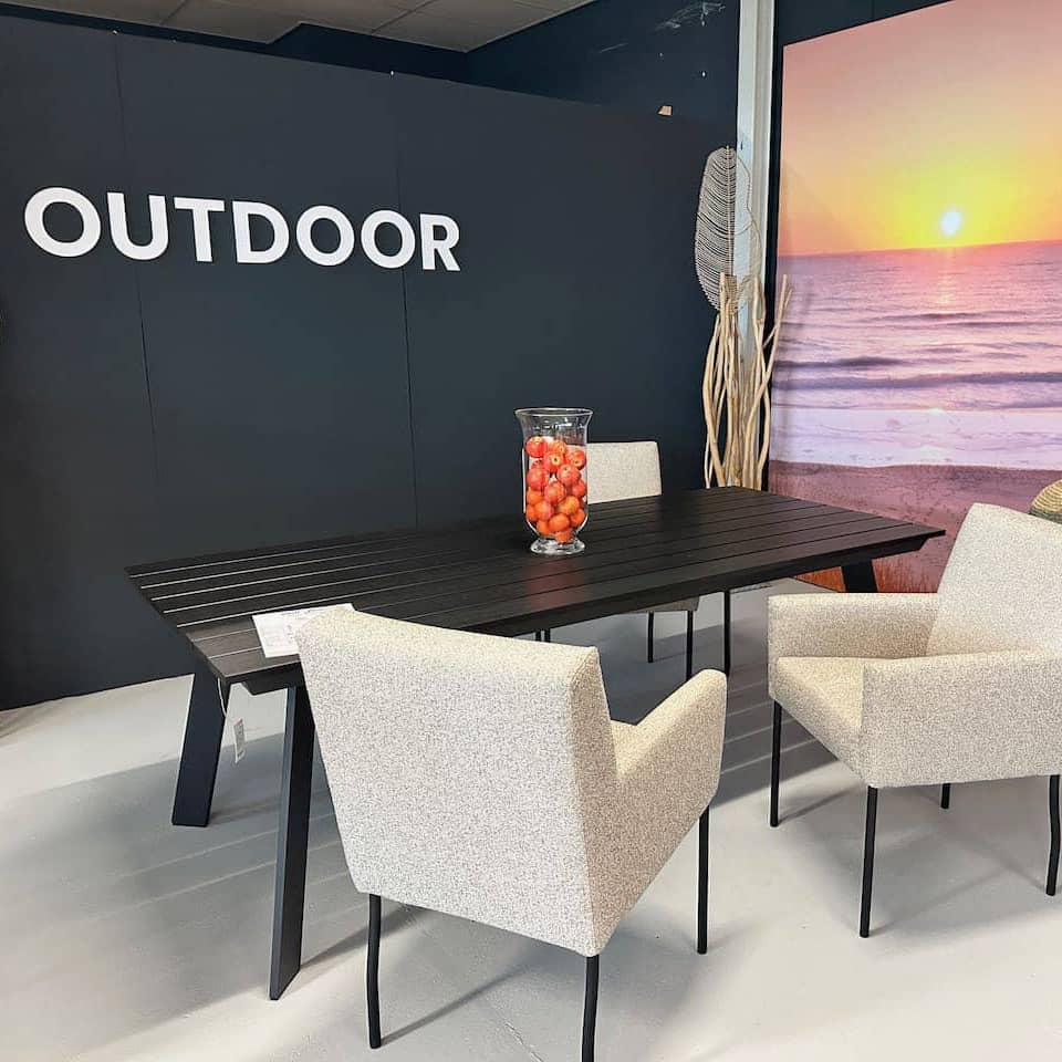 outdoor–sale
